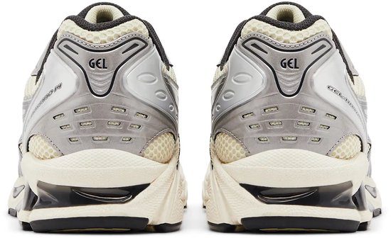 ASICS GEL-KAYANO 14 Oyster White / Steeple Grey - Baskets - 1203A537 - Taille 43,5