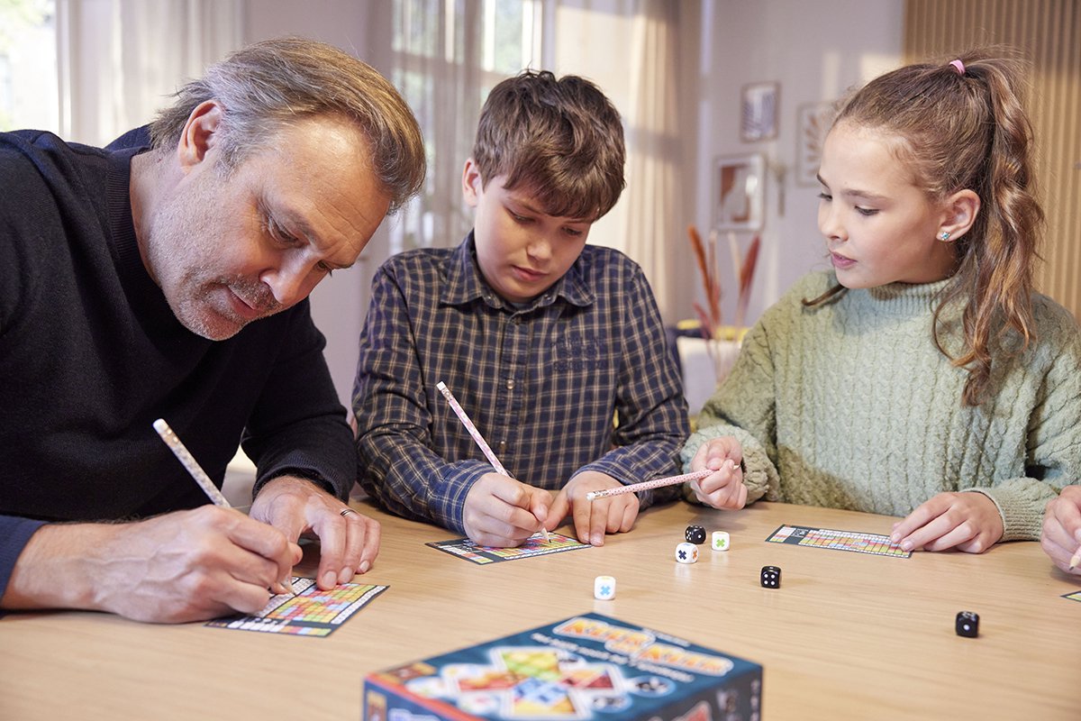 999 Games - Keer op Keer - Dobbelspel - Hét dobbelspel voor het hele gezin - Gezelschapsspel - Familiespel - Educatief spel - Klein cadeautje — afbeelding 16