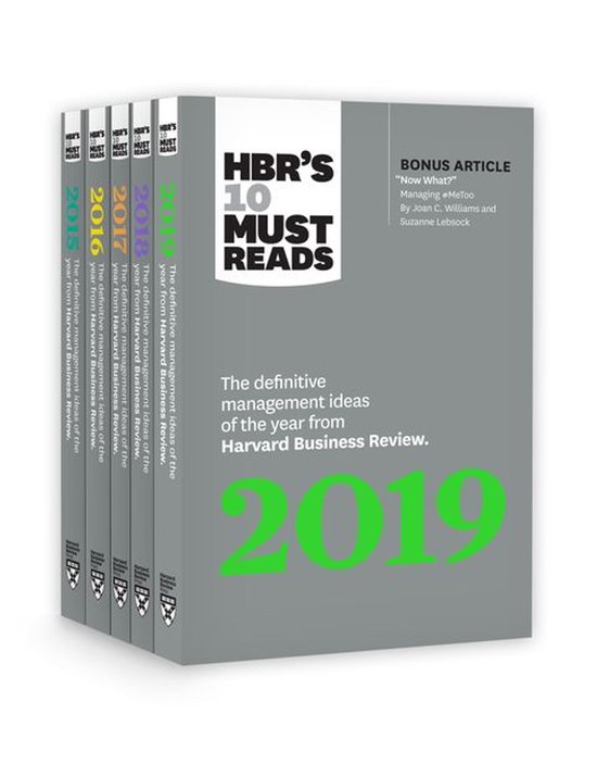 Coffret de 5 livres : HBR's 10 Must Reads, 2015-2019. Livres reliés avec couvertures grises et lettres vertes.