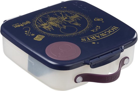 Boîte à lunch b.box bleue fermée avec imprimé Harry Potter. Image de Poudlard et d'étoiles dorées.