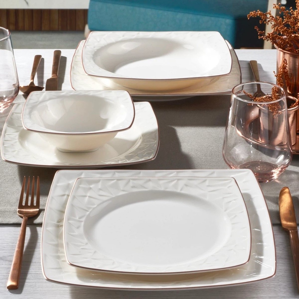 Serviesset 6 Persoons Luxueus Bone Porselein – 30 Delig Servies set – Modern Vierkant Design Premium Tafelservies – Vaatwasser- & Magnetronbestendig - Vivente Güral