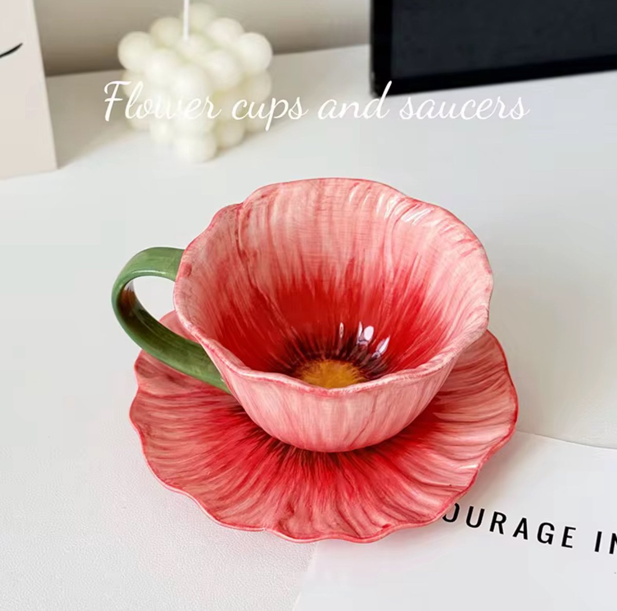 Keramische Bloemvormige Kop & Schotel – Handgemaakt - 250 ml - Rood