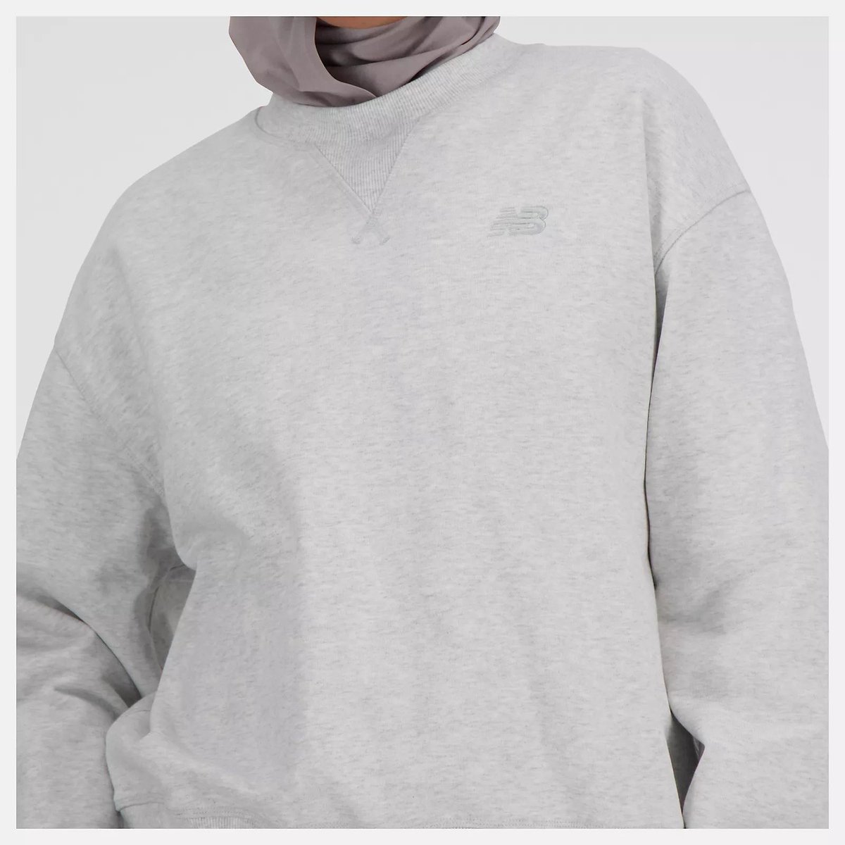 New Balance Sport Essentials French Terry Crew Dames Trui - ASH HEATHER - Maat S