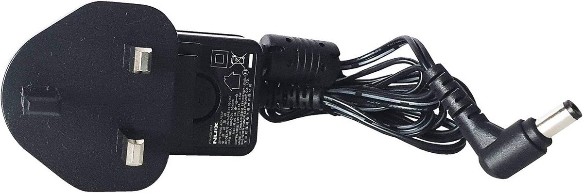 Netvoeding 9V 500mA met negatieve middenconnector voor pedalen