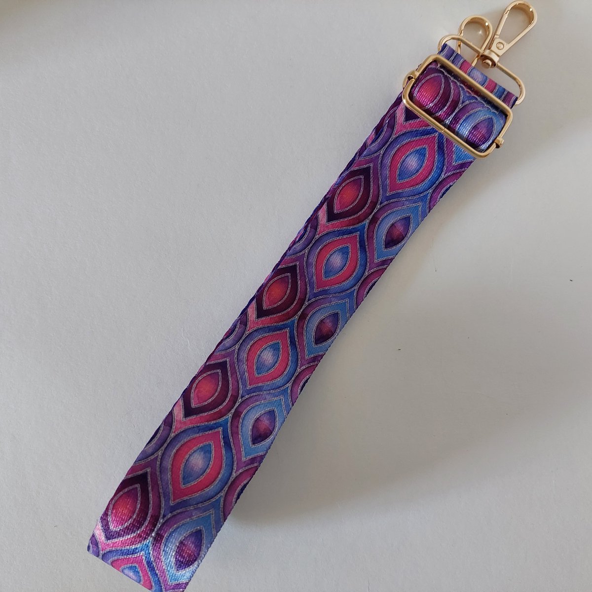 tasband in prachtige paars - blauw - rood achtige tinten - messing haakjes - verstelbaar