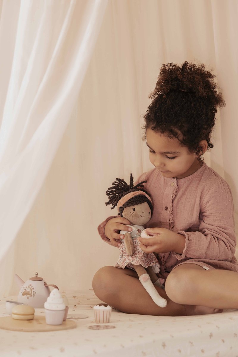 Little Dutch Knuffelpop - Evi - 35 cm — afbeelding 4