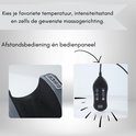Zwart massagekussen met bedieningspaneel, met een zwarte afstandsbediening.