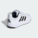 Witte Adidas sneaker met klittenbandsluiting, zwarte strepen en een zwarte zool. Vanuit de achterkant gezien met zwarte Adidas logo.