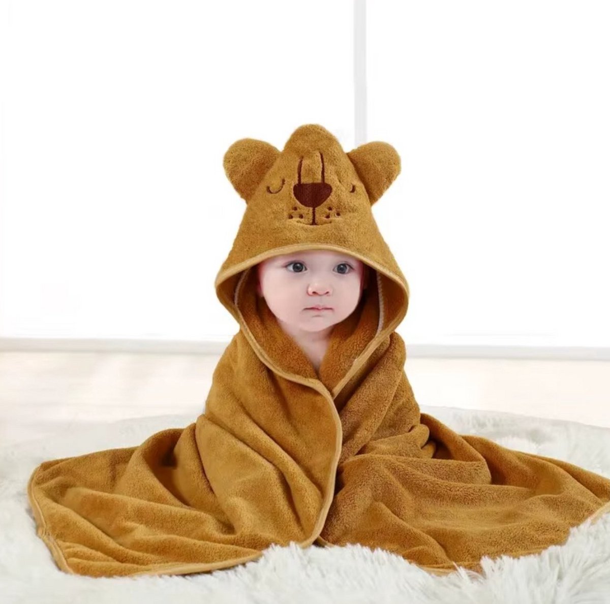 Badcape | Leeuw | Zachte Fleece | Wikkeldeken | Doek | Capuchon | Baby | Kind | Kraamcadeau