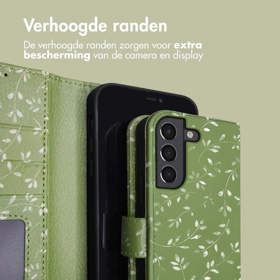 Groen telefoonhoesje met een wit bladerpatroon en verhoogde randen voor camera en display.
