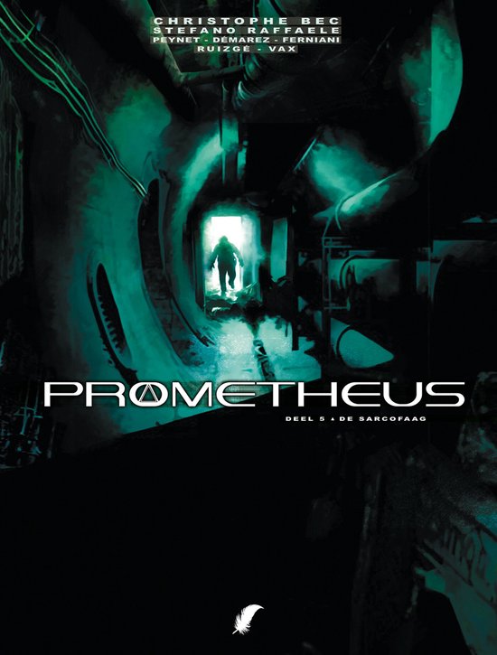 Prometheus Deel 5: De Sarcofaag. Een man in silhouet staat aan het einde van een donkere, smalle tunnel met groen verlichte muren.