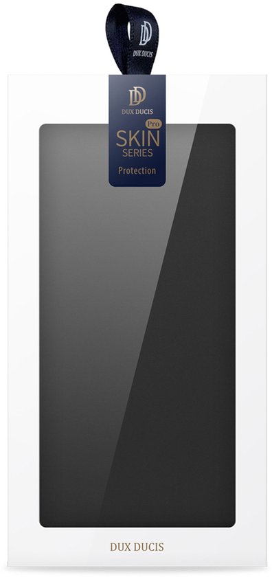 Emballage de l'étui Dux Ducis Skin Series Pro avec une grande fenêtre montrant l'étui noir.