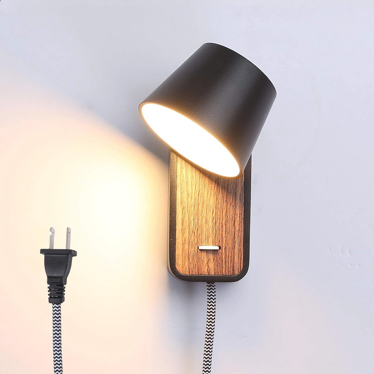 Moderne zwarte wandlamp met insteekkoord voor slaapkamer en woonkamer