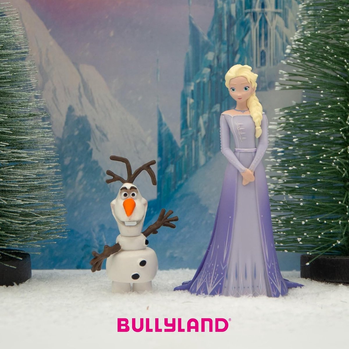 Bullyland 13510 – Speelfiguur en verzamelfiguur Elsa uit Disney Frozen 2, ca. 5,8 × 10 × 6,5 cm – levensecht en detailrijk vormgegeven – ideaal als taartfiguur en klein cadeautje voor kinderen vanaf 3 jaar. — afbeelding 5