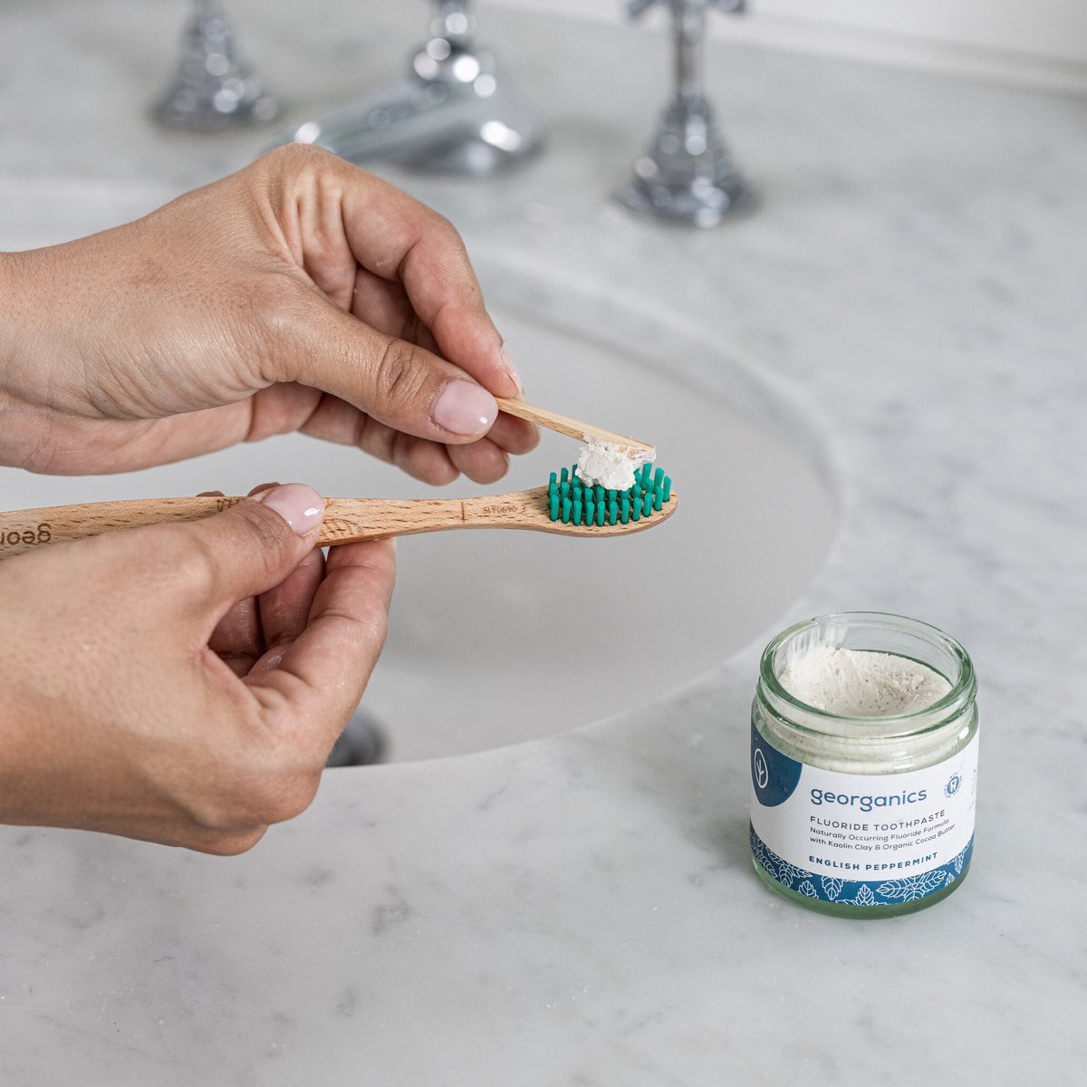 Georganics Minerale tandpasta – Pepermunt - 2 stuks - 120 gram
