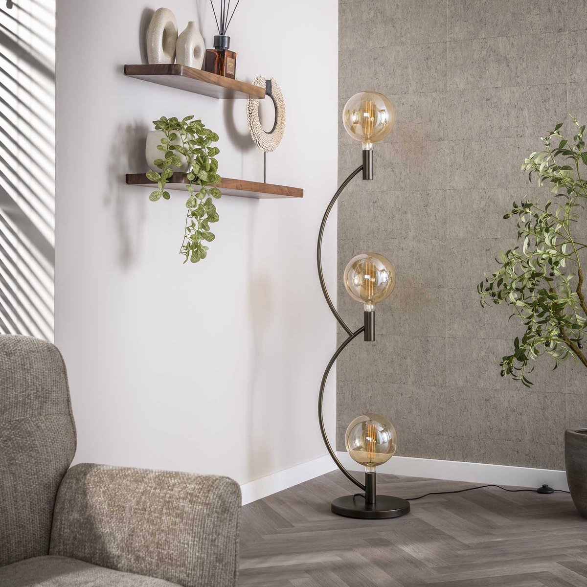 PS-Collection Vloerlamp Metaal Bronskleur - 3L Gebogen Design - vloerlampen woonkamer, staanlamp, vloerlamp zwart, vloerlamp industrieel, vloer lamp, staande lampen woonkamer, staande lampen, staande lamp industrieel thumbnail 4