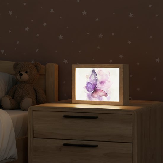 Nachtlampje 20x15 cm - Kinder lampje - Vlinder - Paars - Pastel kleuren - Tafellamp kinderkamer - Slaapkamer lamp - Bedlamp kinderen - Kinderlampje stopcontact - Wandlamp babykamer - Nachtlampjes van Merkloos — afbeelding 2