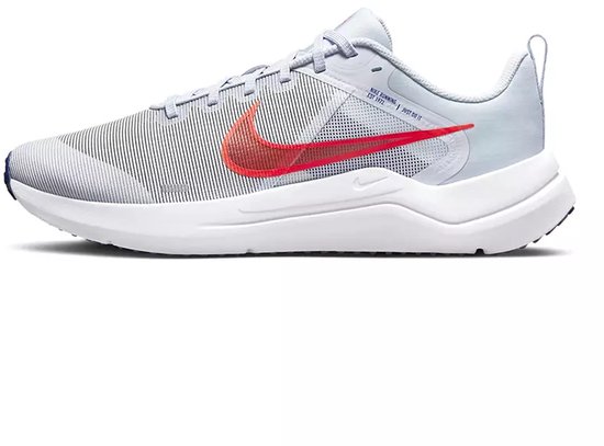 Nike Downshifter 12 - Hardloopschoen - Grijs/Rood/Wit - Maat 45 - Doos Zonder Deksel