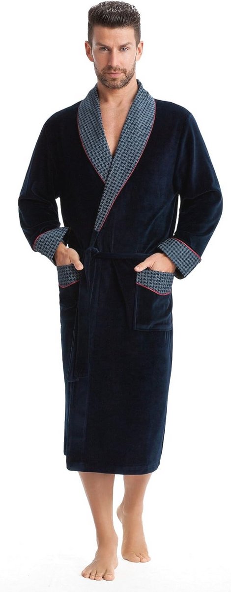 Elegante en knuffelzachte badjas voor heren met reverskraag en ceintuur