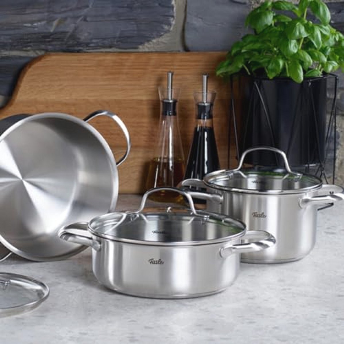Rvs Kookpan met Glasdeksel en Gietrand - 2.1L, Diameter 20 cm - Geschikt voor Inductie