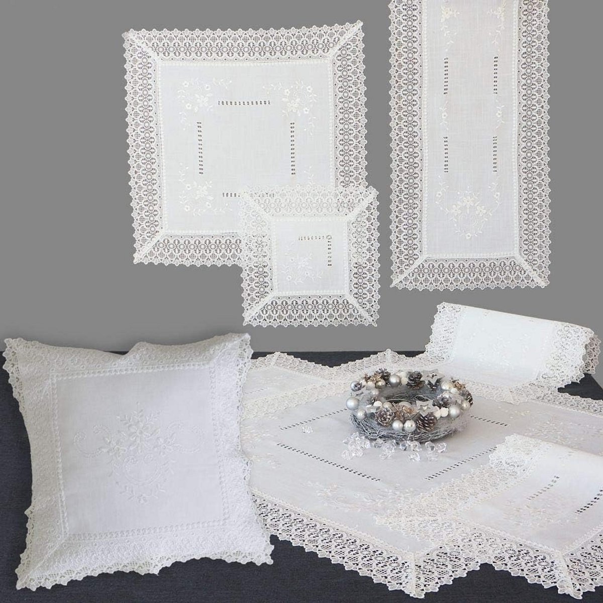 Witte Tafelkleed 85x85cm met Fijne Borduurwerk en Kanten Rand - Polyester Tafeltextiel
