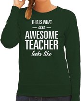 Awesome teacher / lerares / juf cadeau sweater / trui groen met witte letters voor dames - beroepen sweater / moederdag / verjaardag cadeau L