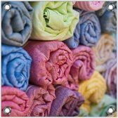 Tuinposter –Opgerolde Gekleurde Handdoeken– 50x50 Foto op Tuinposter (wanddecoratie voor buiten en binnen)