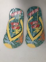 Teenslippers - tuindecoratie - 2 stuks