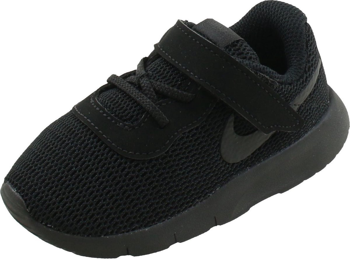 Nike Tanjun Btv Jongens Sneakers Black/Black - Schoenen.nl