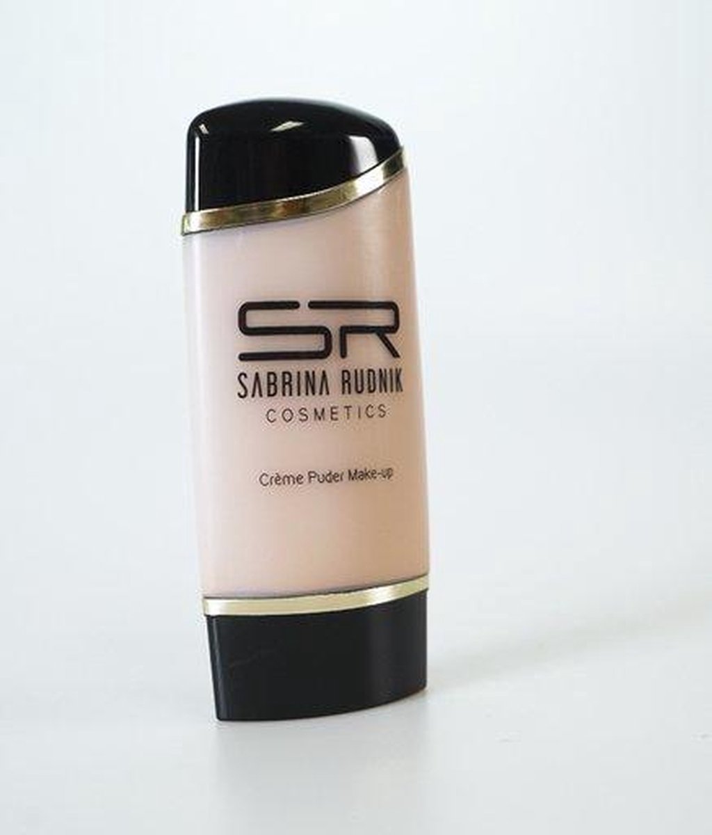 Make-up liquid Sabrina, poeder en room # 4