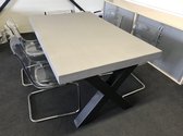 Betonlook eettafel