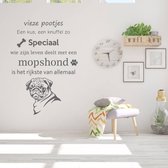Muursticker Mopshond -  Donkergrijs -  80 x 112 cm  -  woonkamer  nederlandse teksten   - Muursticker4Sale