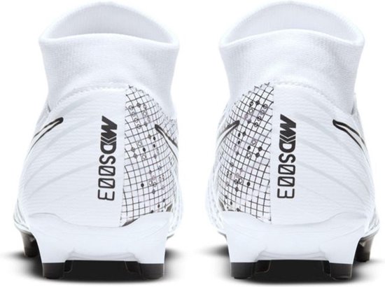 Nike Sportschoenen - Maat 41 - Mannen - wit/zwart - Nike