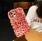 Casies Panterprint Telefoonhoesje - Apple iPhone 12 / 12 Pro (6.1") hoesje - Rood - Leopard case cover - Pluche / Fluffy