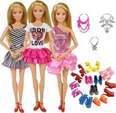 Poppenkleertjes - Geschikt voor Barbie - Set van 3 outfits voor modepoppen - 3 jurkjes, 3 kettingen, 3 paar schoenen