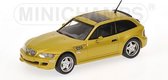 De 1:43 Diecast Modelcar van de BMW M Coupe van 1999 in Yellow Metallic.This schaalmodel is begrensd door 1008 stuks. De fabrikant is minichamps. Dit model is alleen online beschikbaar