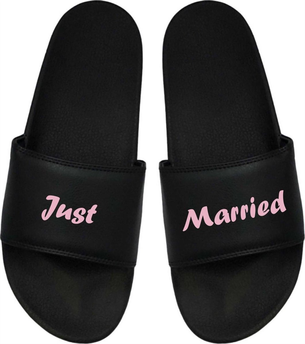 Cadeau Sint - Cadeau Kerst - Cadeau Bruiloft - Badslippers Bruiloft Vrouw - Badslippers - Bruid - (ook verkrijgbaar voor Bruidegom) 43