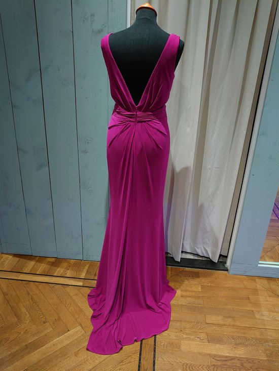 Sexy jurk met split en lage rug | bol.com