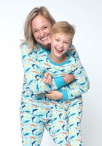 Happy Pyjama's: Vrolijke dolfijnen print - Leuke lichtblauwe pyjama jongens en pyjama meisjes -  maat: 110/116 (4-6 jaar)