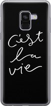 Samsung Galaxy A8 2018 hoesje siliconen - C'est la vie - Soft Case Telefoonhoesje - Tekst - Grijs