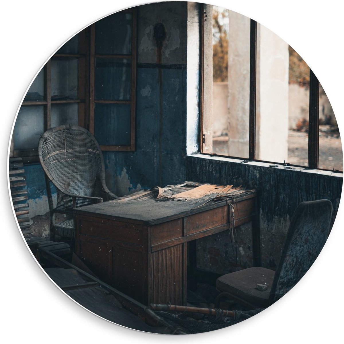 KuijsFotoprint Forex Wandcirkel - Verlaten Huisje - 50x50cm Foto op Wandcirkel (met ophangsysteem) Blauw