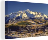 Canvas Schilderij Noord-Amerikaanse Mount Wilson in de winter - 90x60 cm - Wanddecoratie