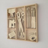 Houten ornament naaigerei, Box 10.5 X 10.5 cm.