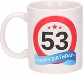 Tasse / tasse de signe de route d'anniversaire de 53 ans