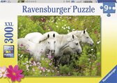 Ravensburger puzzel Paarden in veld bloemen - Legpuzzel - 300 stukjes