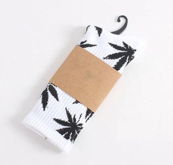 Wiet sokken - Cannabis sokken - Hemp Leaf Socks - Skate sokken - Rasta sokken – Hennep sokken – Wietsokken - Wiet Grinder - Sokken - Feest Sokken - Wit/Zwart
