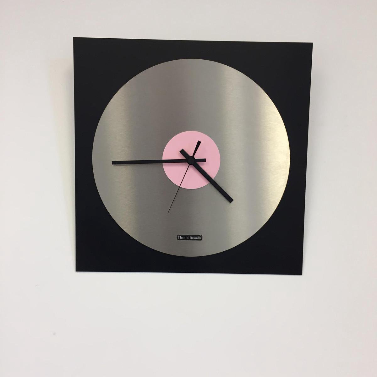 Wandklok TOPAZ Black & Pink Modern Design