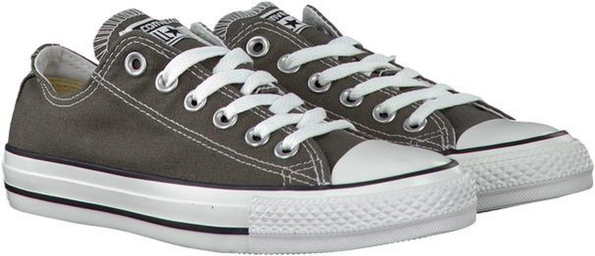 converse chucks low charcoal