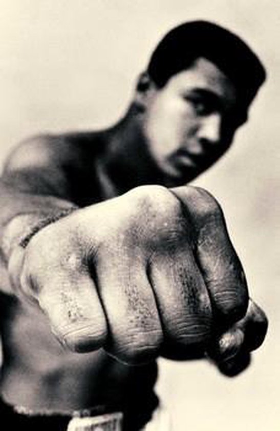 Ali A Life Shortlisted for the William Hill Sports Book of t ... - cover