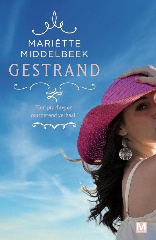 Boek 'Gestrand' van Mariëtte Middelbeek met een vrouw in een roze hoed en grote oorbellen.